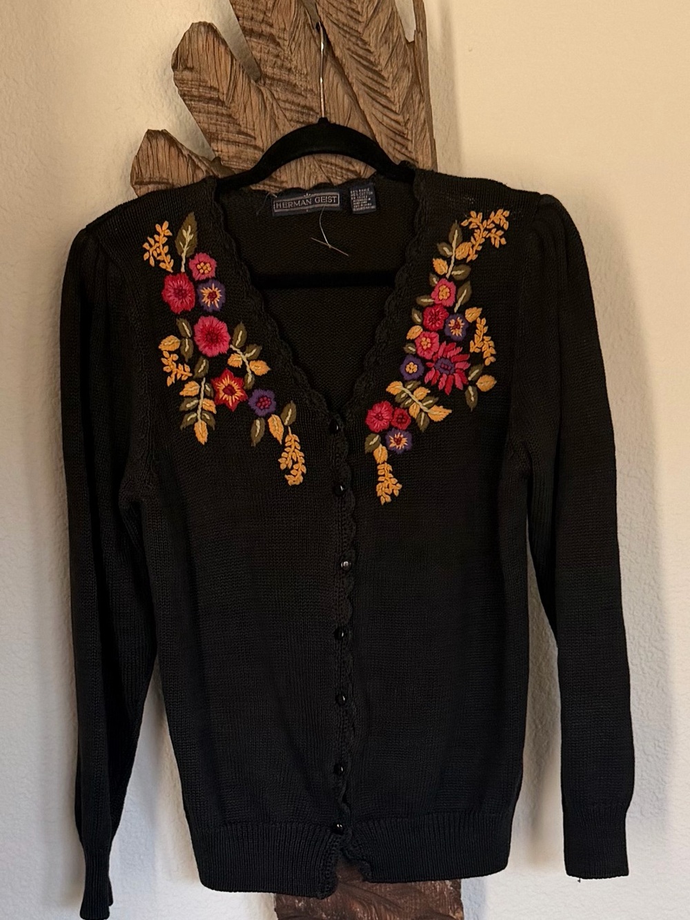VTG Herman Geist sz L Embroidered scallop Cardigan Sweater boho cottage granny